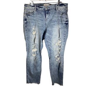 Torrid Boyfriend Jeans Size 18 Light Blue Distressed